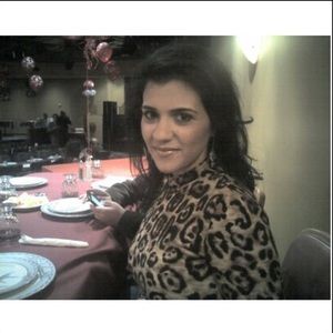 Meet your Posher, Sasamia